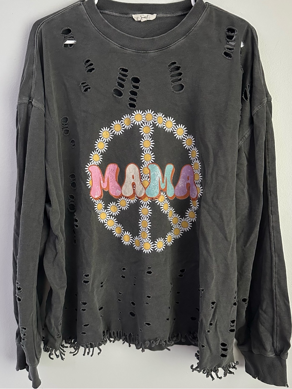 Easel women’s oversized large Mama long sleeve distressed tee L t-shirt tshirt